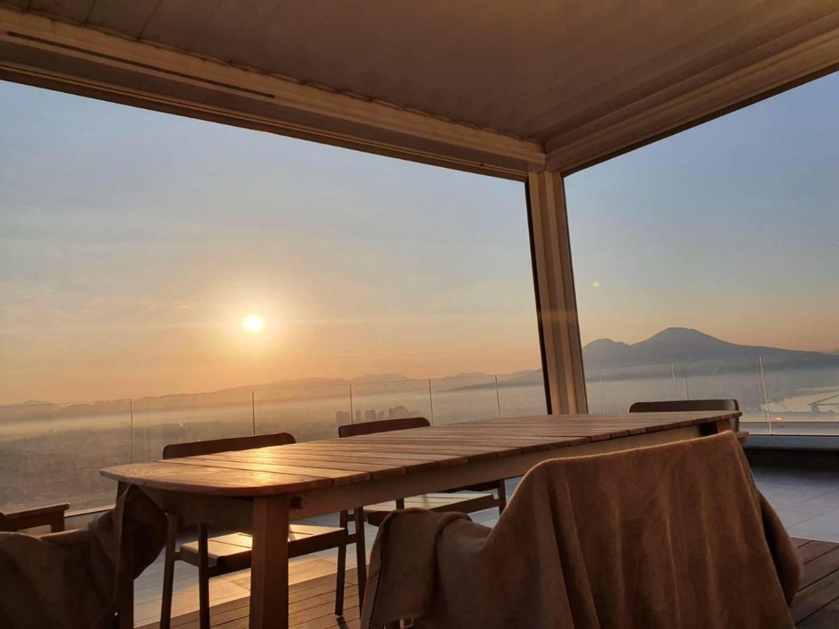 Terrazza Manu - Loft Suspended Over The City-Vomero Naples Exterior photo