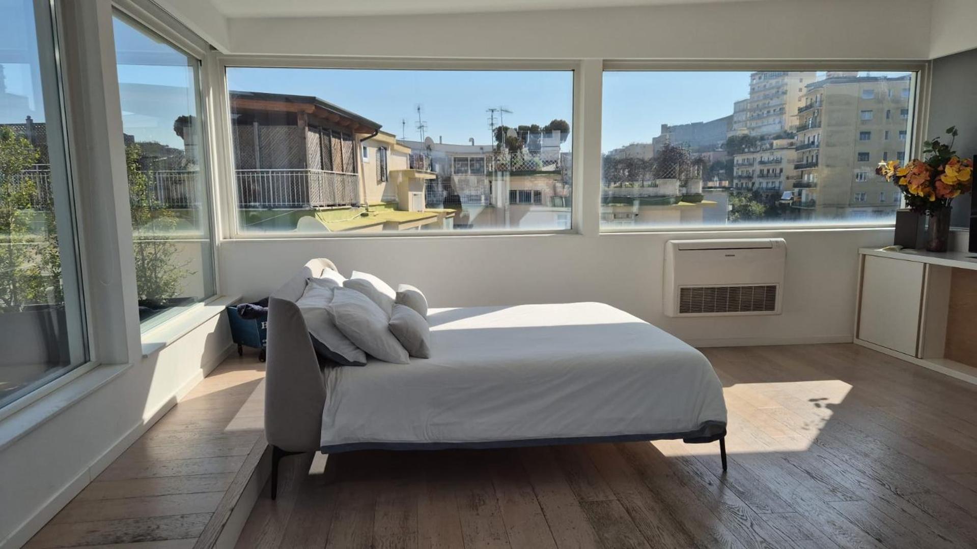 Terrazza Manu - Loft Suspended Over The City-Vomero Naples Exterior photo