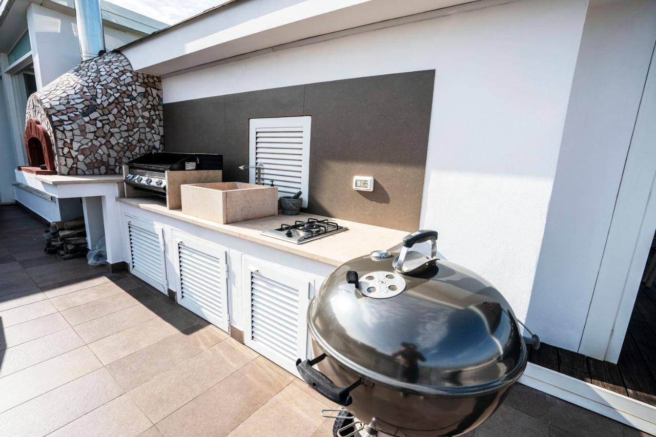 Terrazza Manu - Loft Suspended Over The City-Vomero Naples Exterior photo